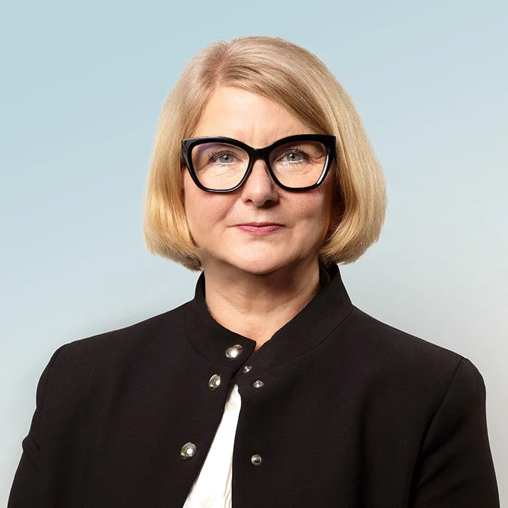 Nicola Edwards